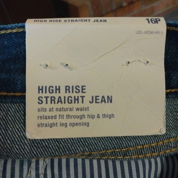 Land's End High Rise Straight Petite Jeans Sits at Waist Relaxed Fit Sz. 16P NWT - Picture 10 of 16